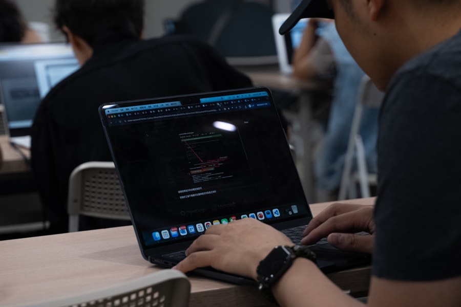 學員實作電腦畫面